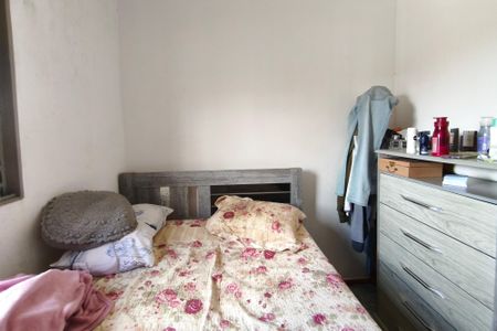 Casa à venda com 253m², 3 quartos e 6 vagasQuarto 2