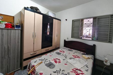 Casa à venda com 253m², 3 quartos e 6 vagasQuarto 1