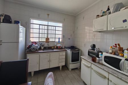 Casa à venda com 253m², 3 quartos e 6 vagasCozinha