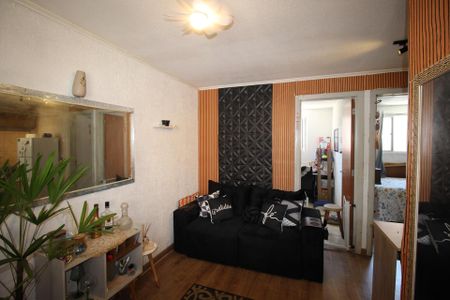 Sala de apartamento para alugar com 2 quartos, 45m² em Mário Quintana, Porto Alegre