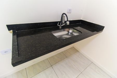 Casa de condomínio à venda com 61m², 2 quartos e 1 vagaCozinha