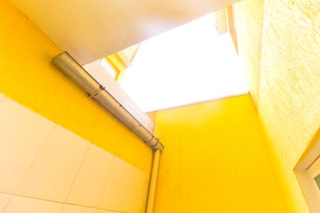 Casa de condomínio à venda com 61m², 2 quartos e 1 vagaÁrea de Serviço