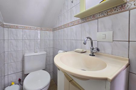 Casa de condomínio à venda com 90m², 2 quartos e 2 vagasLavabo