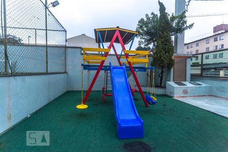 Casa de condomínio à venda com 90m², 2 quartos e 2 vagasÁrea comum - Playground