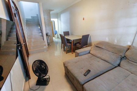 Sala de casa de condomínio à venda com 2 quartos, 69m² em Parque Taboao, Taboão da Serra