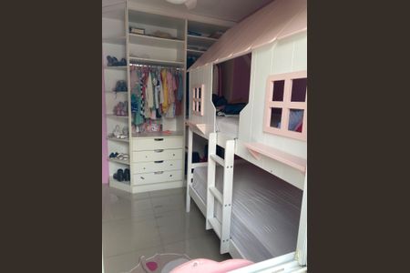 Casa à venda com 170m², 3 quartos e 2 vagasQuarto 3