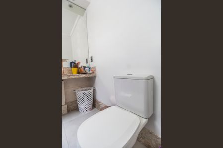 Casa à venda com 170m², 3 quartos e 2 vagasBanheiro da Suíte