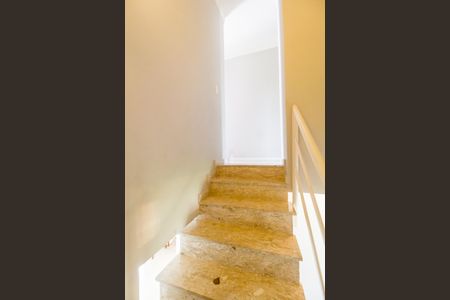 Casa à venda com 170m², 3 quartos e 2 vagasCorredor