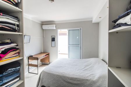 Casa à venda com 170m², 3 quartos e 2 vagasSuíte