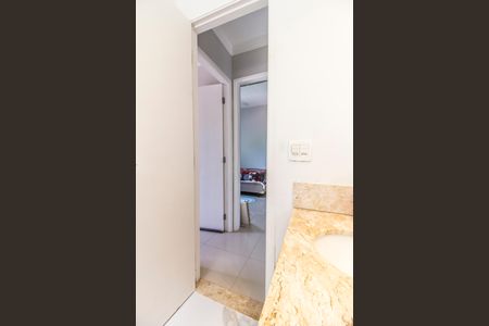 Casa à venda com 170m², 3 quartos e 2 vagasBanheiro Social