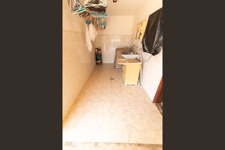 Casa à venda com 450m², 4 quartos e 5 vagasÁREA DE SERVIÇO