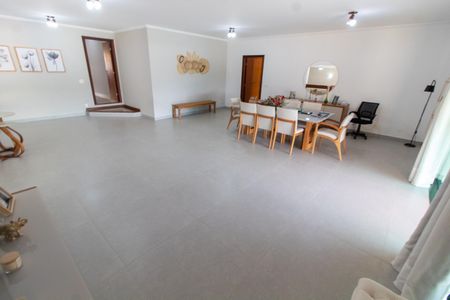 Casa à venda com 450m², 4 quartos e 5 vagasSALA DE JANTAR