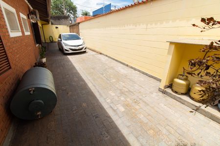 Casa à venda com 450m², 4 quartos e 5 vagasGARAGEM
