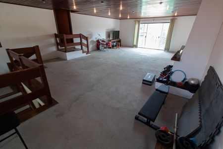 Casa à venda com 450m², 4 quartos e 5 vagasSALA PISO SUPERIOR