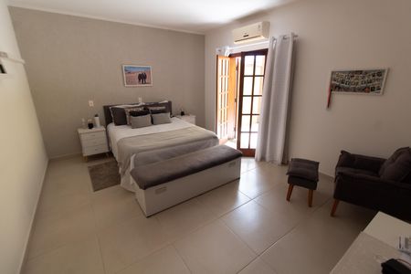 Casa à venda com 450m², 4 quartos e 5 vagasSUITE 1