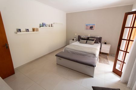 Casa à venda com 450m², 4 quartos e 5 vagasSUITE 1