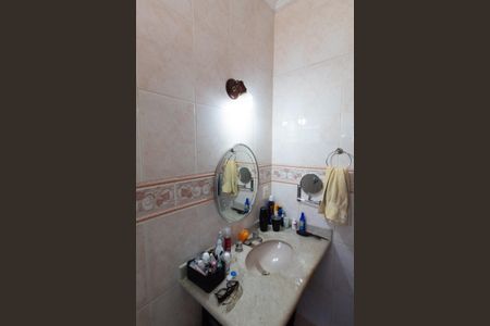 Casa à venda com 450m², 4 quartos e 5 vagasBANHEIRO DA SUITE 3