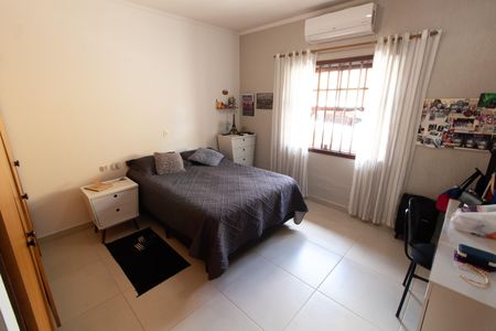 Casa à venda com 450m², 4 quartos e 5 vagasSUITE 3