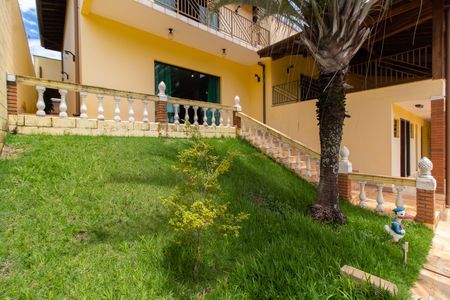 Casa à venda com 450m², 4 quartos e 5 vagas ÁREA EXTERNA