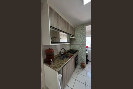 Apartamento à venda com 54m², 2 quartos e 1 vagaCozinha