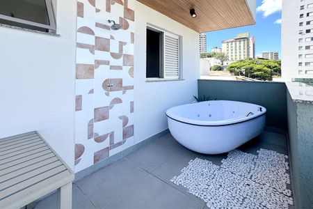 Apartamento à venda com 130m², 3 quartos e 3 vagasCobertura