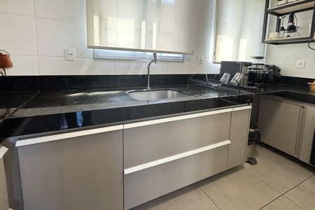 Apartamento à venda com 130m², 3 quartos e 3 vagasCozinha