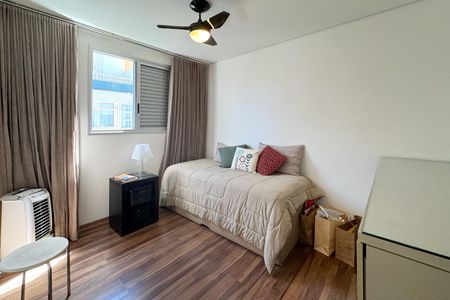 Apartamento à venda com 130m², 3 quartos e 3 vagasQuarto 2