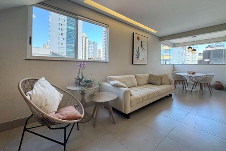 Apartamento à venda com 130m², 3 quartos e 3 vagasSala