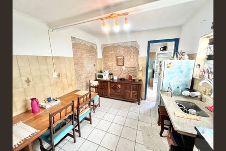 Casa à venda com 450m², 6 quartos e 4 vagasCozinha