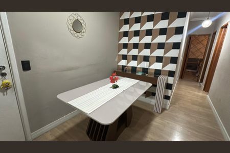 sala de apartamento à venda com 2 quartos, 59m² em Jardim Tupanci, Barueri