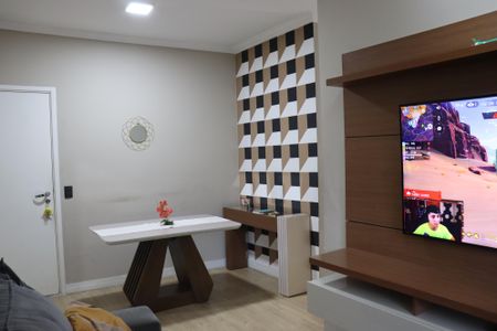 Sala de apartamento à venda com 2 quartos, 59m² em Jardim Tupanci, Barueri