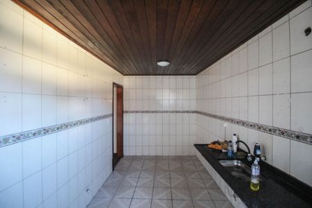 Casa para alugar com 300m², 3 quartos e 2 vagas Casa para alugar com 300m², 3 quartos e 2 vagasCozinha