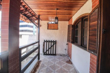 Casa para alugar com 300m², 3 quartos e 2 vagas Casa para alugar com 300m², 3 quartos e 2 vagasVaranda