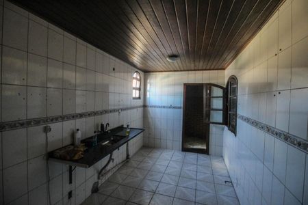 Casa para alugar com 300m², 3 quartos e 2 vagas Casa para alugar com 300m², 3 quartos e 2 vagasCozinha