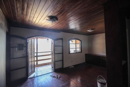 Casa para alugar com 300m², 3 quartos e 2 vagas Casa para alugar com 300m², 3 quartos e 2 vagasSala