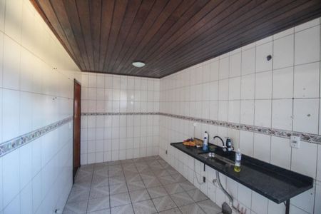 Casa para alugar com 300m², 3 quartos e 2 vagas Casa para alugar com 300m², 3 quartos e 2 vagasCozinha
