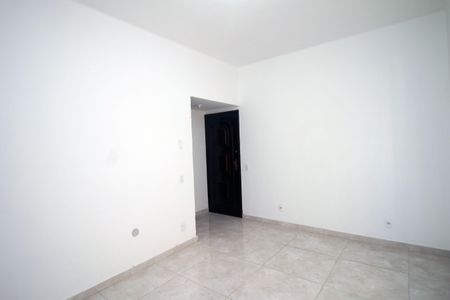 Sala de apartamento para alugar com 2 quartos, 70m² em Penha Circular, Rio de Janeiro
