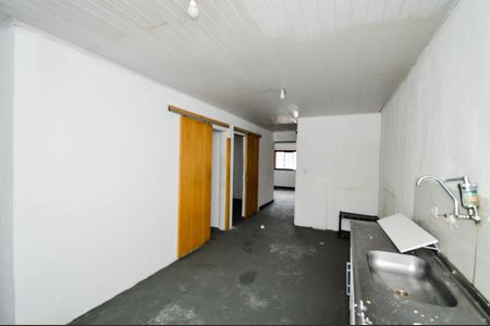 Casa para alugar com 60m², 2 quartos e sem vaga