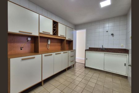 Apartamento para alugar com 250m², 4 quartos e 2 vagas Apartamento para alugar com 250m², 4 quartos e 2 vagasCozinha