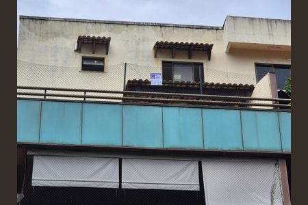 Apartamento para alugar com 250m², 4 quartos e 2 vagas Apartamento para alugar com 250m², 4 quartos e 2 vagasPlaca