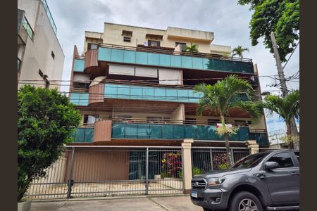 Apartamento para alugar com 250m², 4 quartos e 2 vagas Apartamento para alugar com 250m², 4 quartos e 2 vagasFachada