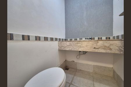 Apartamento para alugar com 250m², 4 quartos e 2 vagas Apartamento para alugar com 250m², 4 quartos e 2 vagasLavabo