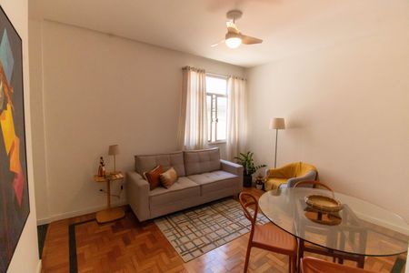 Sala de apartamento à venda com 2 quartos, 62m² em Icaraí, Niterói