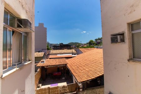 Vista da Sala de apartamento à venda com 2 quartos, 62m² em Icaraí, Niterói
