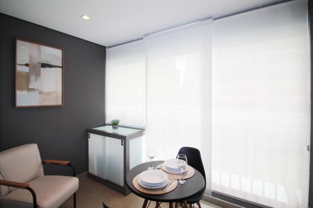 Varanda de kitnet/studio à venda com 1 quarto, 26m² em Indianópolis, São Paulo