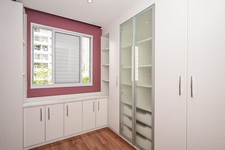 Quarto 1 de apartamento para alugar com 2 quartos, 55m² em Parque Reboucas, São Paulo