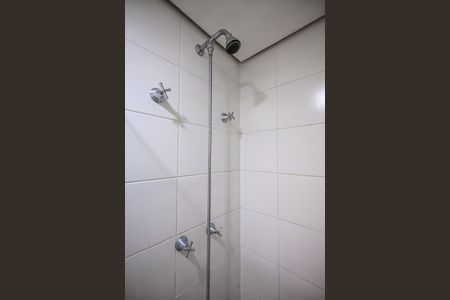 Apartamento para alugar com 55m², 2 quartos e 1 vagaChuveiro do Banheiro