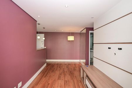 Sala de apartamento para alugar com 2 quartos, 55m² em Parque Reboucas, São Paulo
