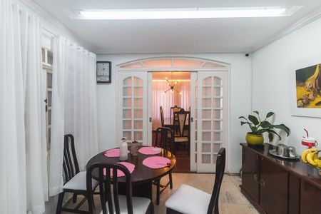 Casa para alugar com 560m², 4 quartos e 5 vagasCozinha