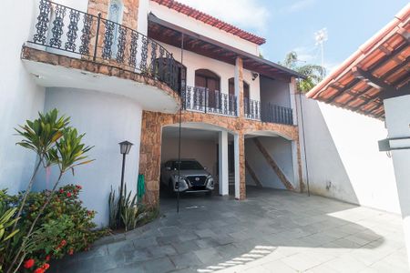 Casa para alugar com 560m², 4 quartos e 5 vagasGaragem